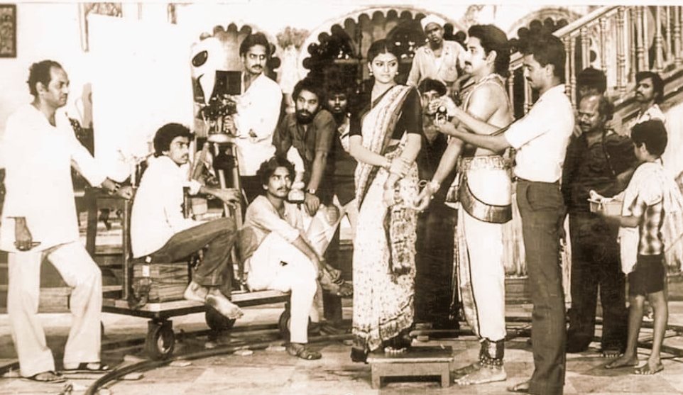 TeluguCinemaHistory on Twitter: "Working still of Vamsy's CLASSIC #Sithara # Suman I #Bhanupriya I #SubhalekhaSudhakar https://t.co/5sS5a3x7ua" / Twitter