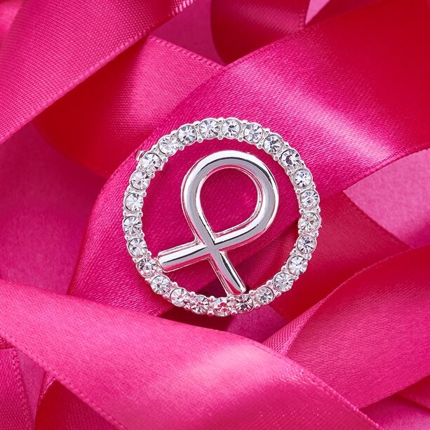 KellyFUnsworth's tweet photo. Support Avon's Breast Cancer Promise by pinning Breast Cancer Pin with pride.
For each pin you buy, Avon will donate 100% of profits to the incredible CoppaFeel! and Look Good Feel Better.💕
Available in enamel and crystal.
https://t.co/o68MgLJ9yQ
#CoppaFeel #Avon https://t.co/a5J3kUE3Rn