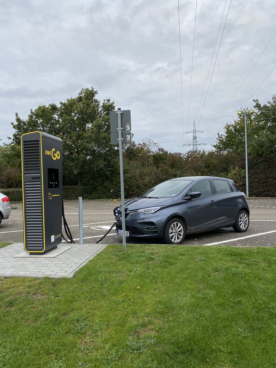 _MDL3's tweet photo. On tour with my #RenaultZOE. Consumption 13,1 kWh https://t.co/2tuQH8dGfJ