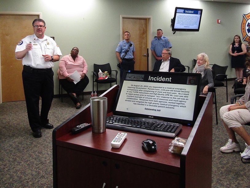 EMSOfficer's tweet image. Celebrating Sudden Cardiac Arrest Awareness Month by recognizing #BCFREMS crews, LEO &amp;amp; Emergency Vehicle Dispatcher for successfully resuscitating a cardiac arrest victim. SCA survivor &amp;amp; family members were also present. #HPCPR #ohca #EMS #Leader #ItTakesAVillage #CrushingSCA