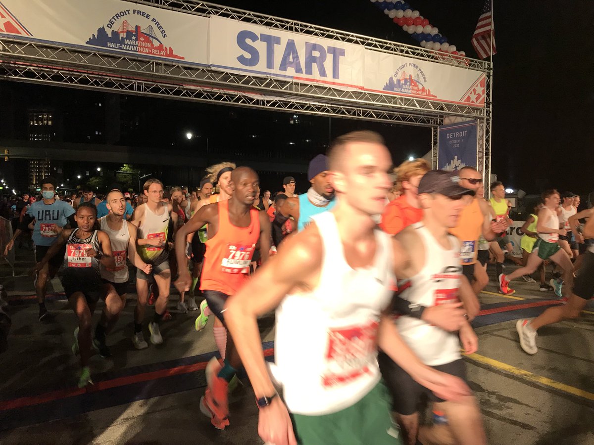 It’s ba-a-a-ckkk! The Detroit Free Pres Mararhon is underway in Detroit #FreepMarathon.