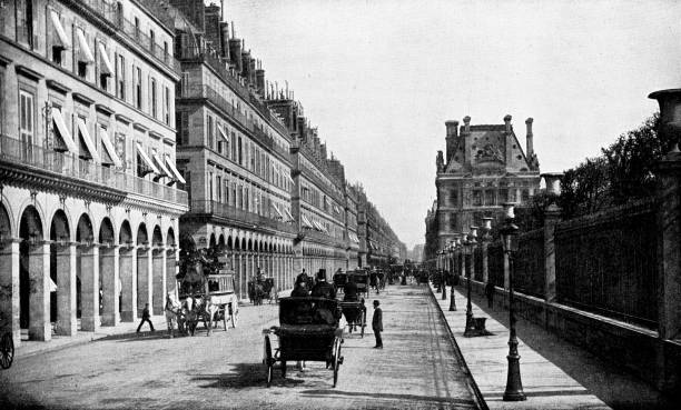 GlobalArtPlace1's tweet photo. Rue de Rivoli vers La Concorde (Edouard Cortès) et vers Le Louvre (Paname Paris), Paris ca 1890 https://t.co/6CLixi7CqU