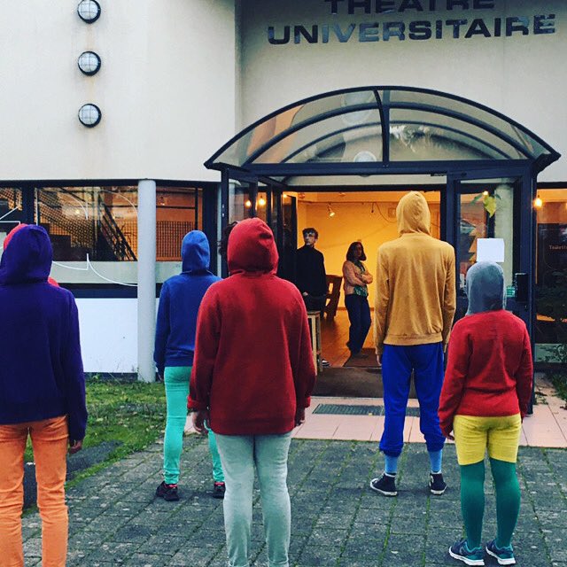 ebousquet1's tweet photo. Aujourd’hui, journée du Refus de la misère. @UnivNantes, les étudiants sont aidés aussi pour l’art et la culture … parce que c’est essentiel! Les ateliers art et culture, les places au TU = 0 € https://t.co/XvHY3HpASu
