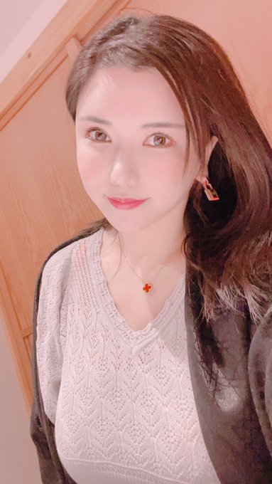 Thank God that I have you with me.
My life is always full of treasure and pleasure because I believe