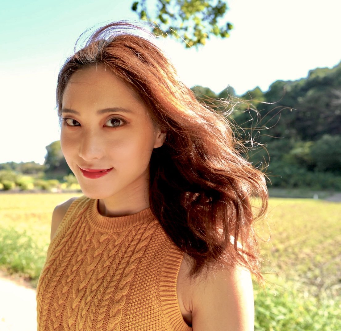 Rina Takahashi Pianist 高橋里奈 ピアニスト もうすぐ Rina Takahashi 高橋里奈カレンダー22 発売になります このあと夜10時からは Fm85 7mhz コマラジ 狛江クラシック ラウンジ パーソナリティ 榊原徹 木津陽介 高橋里奈