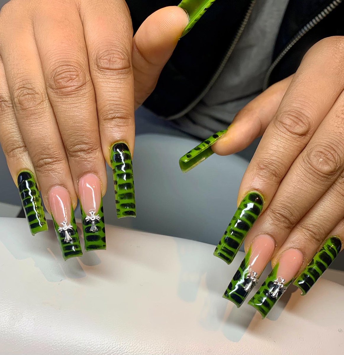 Amarni4's tweet photo. FOLLOW MY INSTAGRAM PAGE @monbeaunails 💅🏽- BIRMINGHAM BASED!! https://t.co/idhetPtQk6