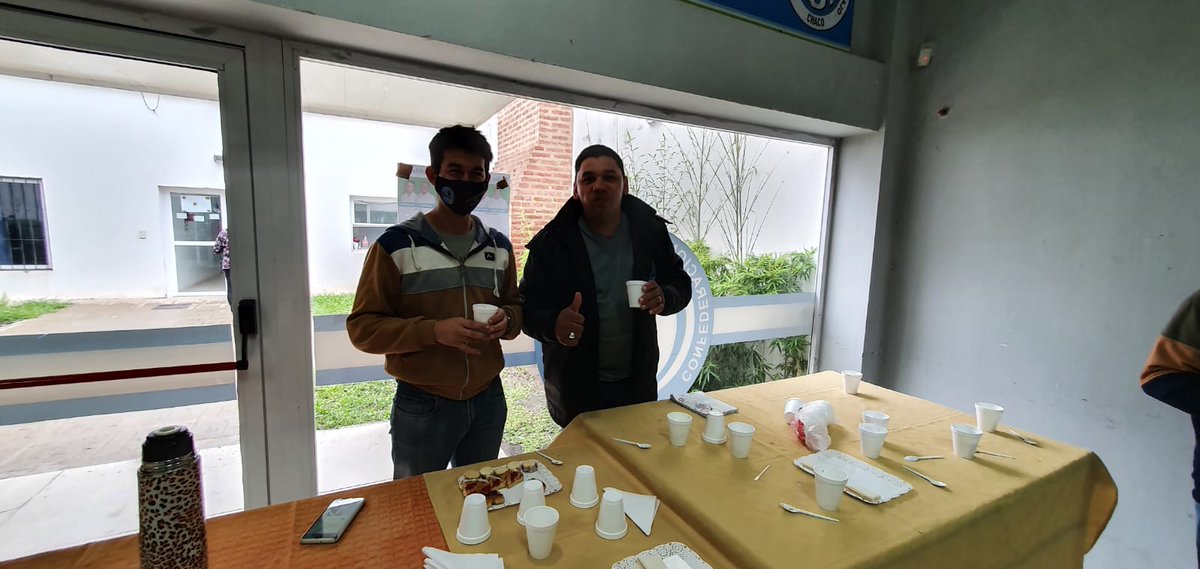 representante de los Trabajadores #Alicia #Torres y los candidatos a Diputados @rokampo, <a href="/marietaquiros/">Mariela Quirós</a> <a href="/ANDREA_charole/">ANDREA_charole</a>, #Toto #Castillo y #Griselda #Ojeda y el Diputado Provincial <a href="/Nicolas_Slimel/">Nicolás Slimel</a>, nuestra Delegada Regional  Regional de CGT <a href="/gracielaranda/">Graciela Aranda</a>