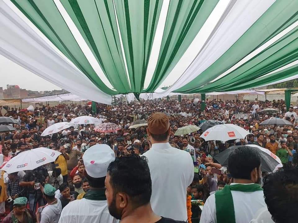 SiddiqueAchowd1's tweet photo. #Live Updates || #AIMIM Party President MP Hyd Naqeeb E Millat Alhaj Janab Barrister Asaduddin Owaisi Sahab Addressed The #Shoshit Vanchit Samaj Sammelan In Mussoorie, Ghaziabad Uttar Pradesh.
#OwaisiInUttarpradesh
#Mission2022UttarPradesh
#UPElections2022 https://t.co/xOgVDhLiu5
