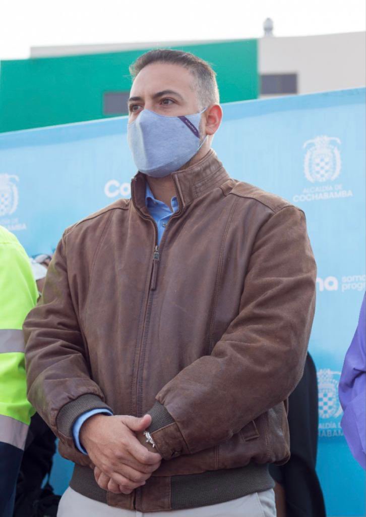 ManfredporCocha's tweet photo. Concertar, coordinar en base a criterios técnicos nunca es inviable. Nos inviabilizan los caprichos, los egos y la verticalidad. Para que el #TrenMetropolitano no sea otro Puente Caído, el criterio técnico debe prevalecer sobre cualquier decisión personal.
https://t.co/H8sFjh2zka https://t.co/OPFnDRPYk3