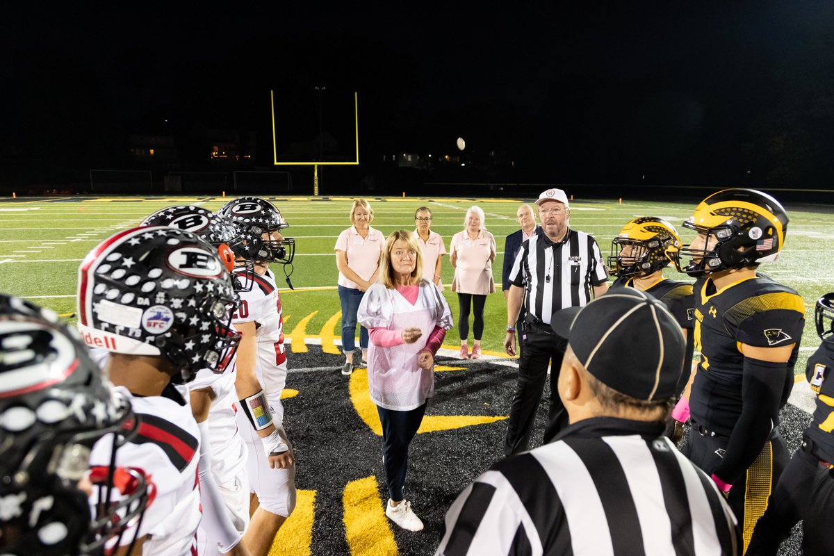 Minette's Angels Foundation Breast Cancer Awareness Football Game - Cedar Grove v Boonton
Coin Toss by Survivor Jackie Dorman
#MinettesAngels #BreastCancerSurvivors #CedarGroveFootball #BoontonFootball #likesharefollow
Photo credits: Fred Goode