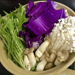 珍しいと思って？紫白菜を鍋に投入した結果!