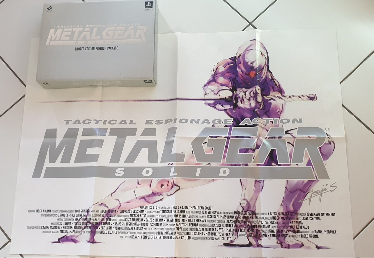 ALink2theGame's tweet photo. Je rêverai de pouvoir me faire dedicacer mon Edition Premium de #MetalGearSolid par @HIDEO_KOJIMA_EN  mais également le poster en recto verso a côté de la signature de Yoji Shinkawa 🤩.
Un jour peu être nos chemins se croiseront  et ce poster sera mis sous verre🙏 https://t.co/10zZxVNDaR