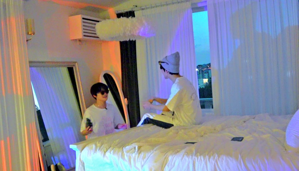 7eedonghyuck's tweet photo. What drama is this? 😭 #ChenJi #CHENLE #Jisung https://t.co/t942hzjafK