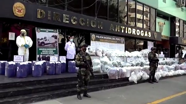 RT @Reuters: Police in Peru seized nearly five tons of drugs following anti-narcotics operations nationwide https://t.co/QvdhOMq8nW