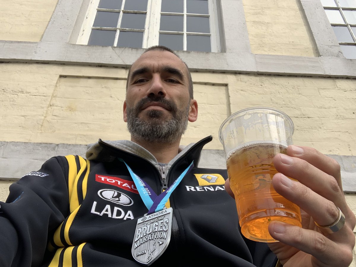 Marathon de Bruges 3:15:36. Après l’effort, le réconfort ! Et c’était le n°32