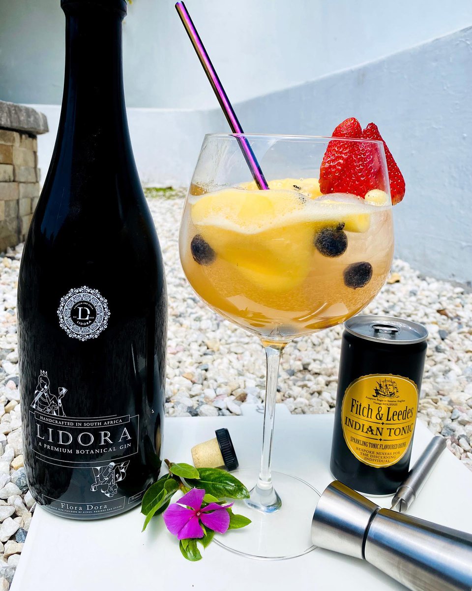 LidoraG's tweet photo. Granadilla Sorbet Cocktail…
LiDora Gin
Granadilla Sorbet
Tonic
Ice Cubes
Blueberry
Lemon

#Lidoragin #summertime #sundayfunday #cocktails #mix #gin #tonic #fundrinks #enjoy

https://t.co/8nsQdKkBLf via https://t.co/gxgg2wXsbe https://t.co/lJ2G1lk94y
