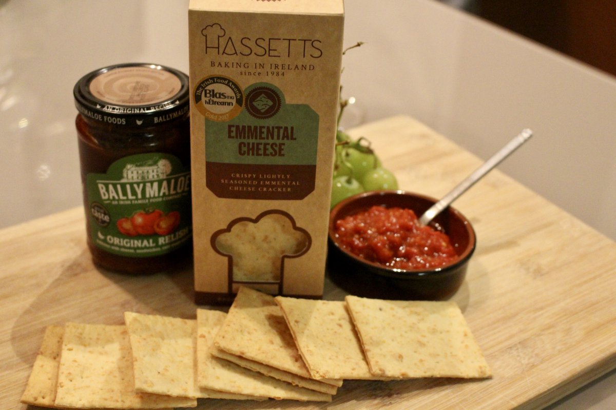 HassettsBakery's tweet photo. For cheeseboard connoisseurs, we’ve been doing some taste experimenting, our our award winning Emmental Cheese Crackers go amazingly with classic Ballymaloe Relish. Try them for yourself! #cheese #crackersforcheese #relish #charcuterie #Hassetts #welovetobake #cheeseboard https://t.co/qhcDEGRLsd