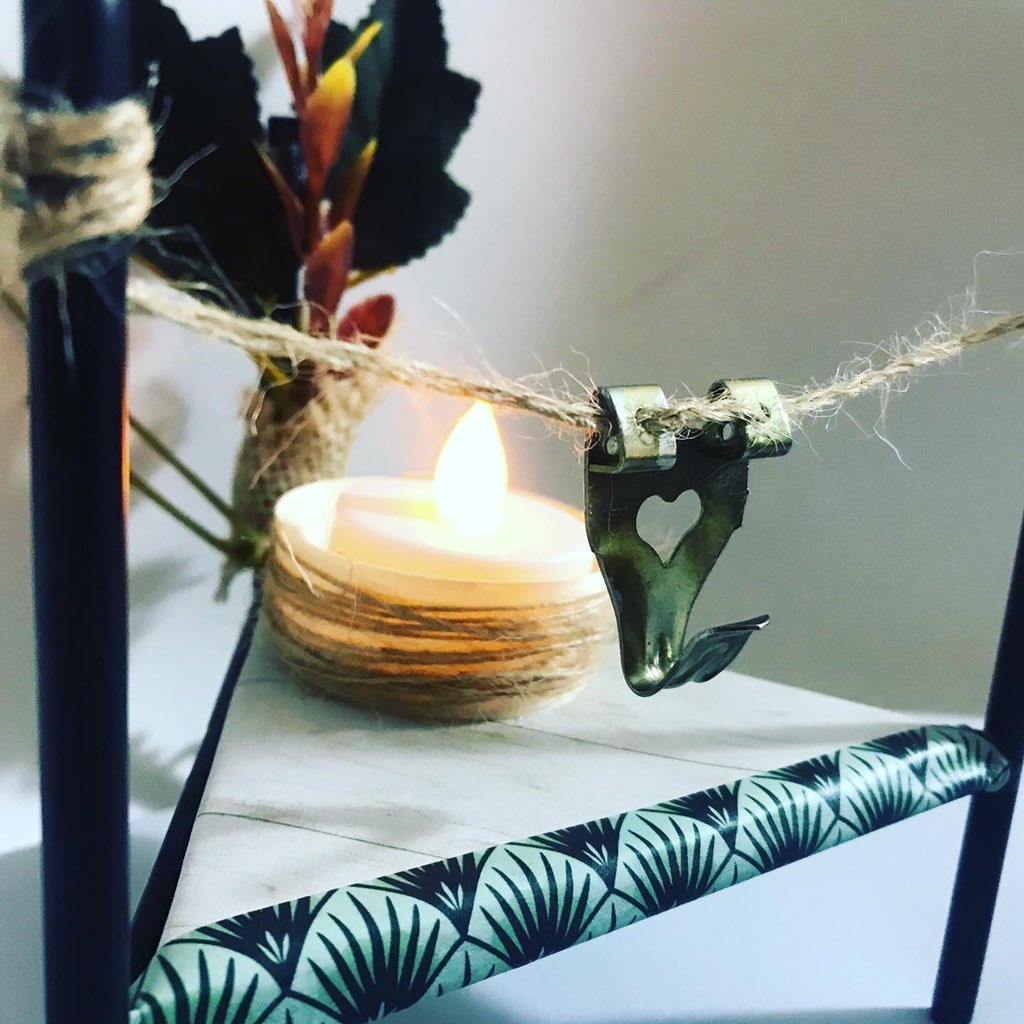 MelL0ve's tweet image. Nouveauté disponible 🥰🙏🏾✨ #contactezmoi #creationartisanale #bougie #support #nature #bouquet #faitmaison #faitmains #trepied