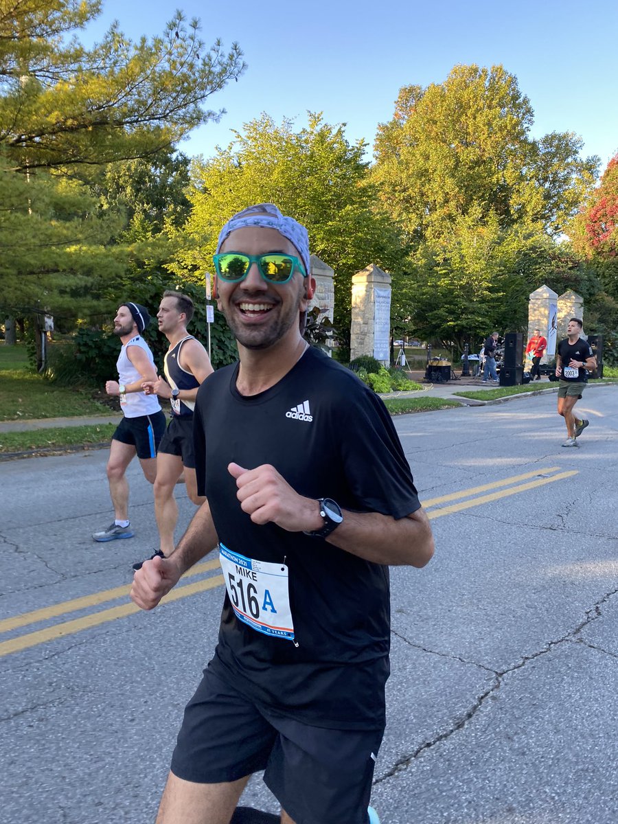 Beautiful day for the Columbus marathon supporting Nationwide Children’s hospital. Our very own Dr. Michael Ernst, second year fellow, running! @lilppmd @TashaPosidPhD @OSU_Urology @NCHforFellows @NCHforDocs