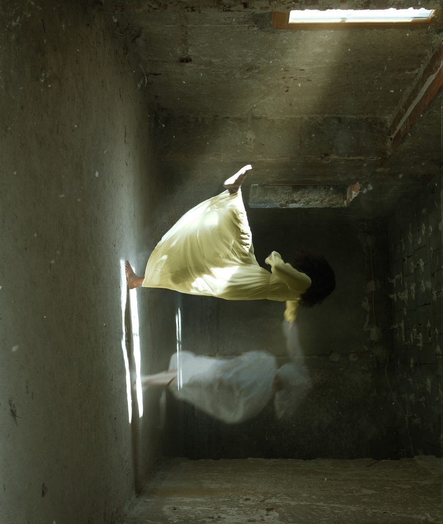 SaatchiArt's tweet photo. "I would describe my images as moments of calm before chaos."

Tania Olby's magically surreal photographs beautifully defy natural law. 

Get an exclusive first look at Tania's stunning photographs: https://t.co/uPJskoq16s

#ArtistOfTheDay #SaatchiArt #FallCatalog https://t.co/FJ8sELDqVR