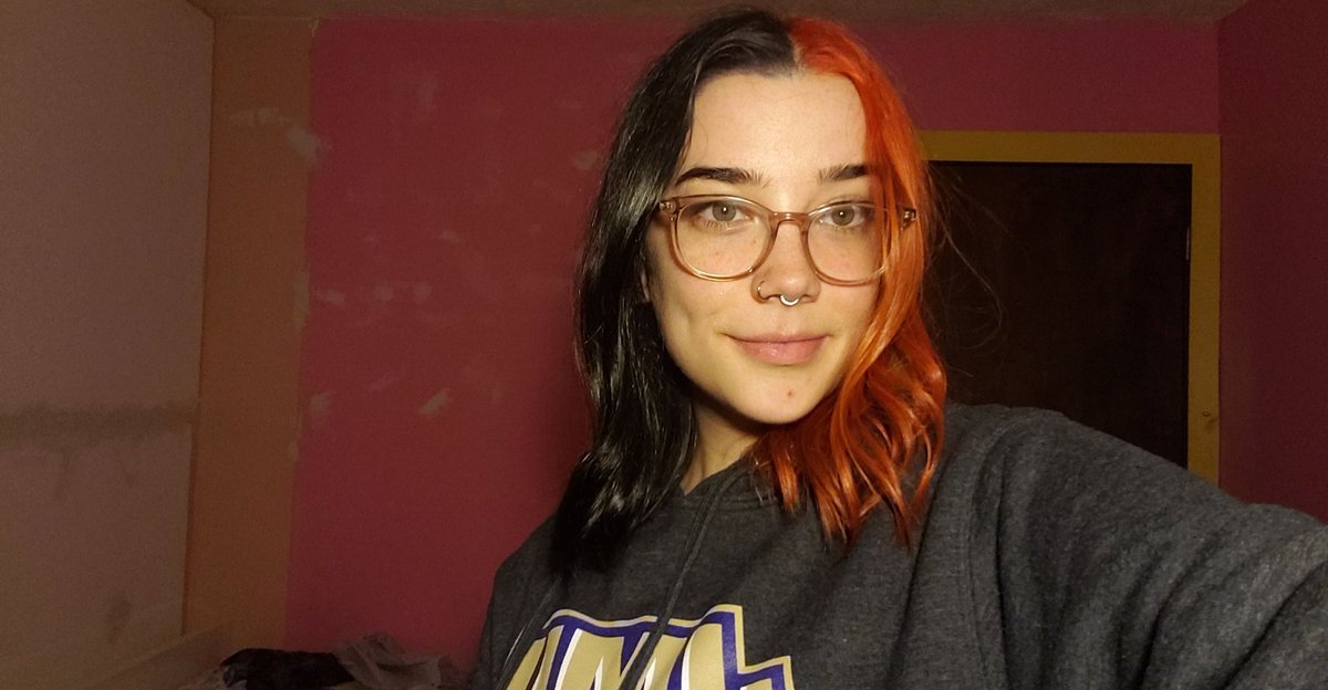 Cait_Murray_317's tweet photo. Hey there Twitter 🖤🧡 https://t.co/zWvOIHKz4Z