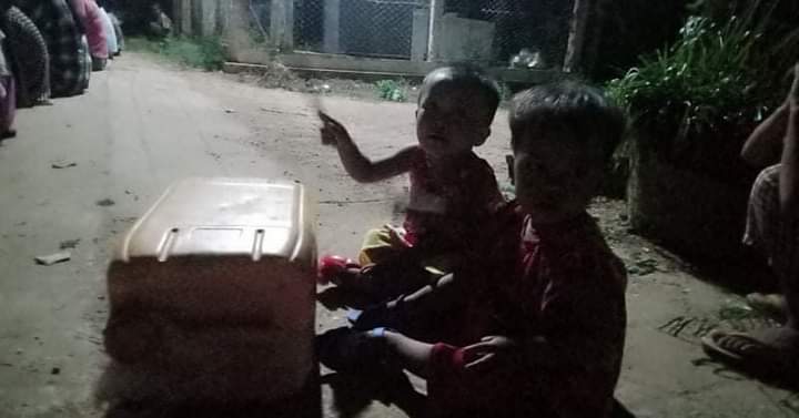 MyoTheint_74's tweet image. Anti-military night strike by marching in the village &amp;amp; banging pots and pans was continued by northern villagers of Salingyi township on October 17.

LEGALIZATION OF NUG
#Oct17Coup  
#WhatsHappeningInMyanmar