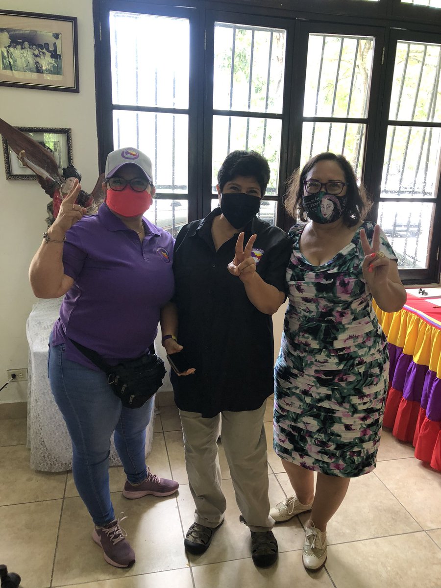 fuerzacomunal1's tweet photo. #fuerzacomunal con @vicrmedina a la cabeza para la #juntadistrital de @SANMIGUELITOS @PPanamenista Vota # 1 papeleta AMARILLA @nadgeeb @conmellosi #viankabethancourt #rosasoto #josecaicedo y @CarmenG09926738 en la @cnepanamenista #vamoscontodo ! https://t.co/ynphX52KpU