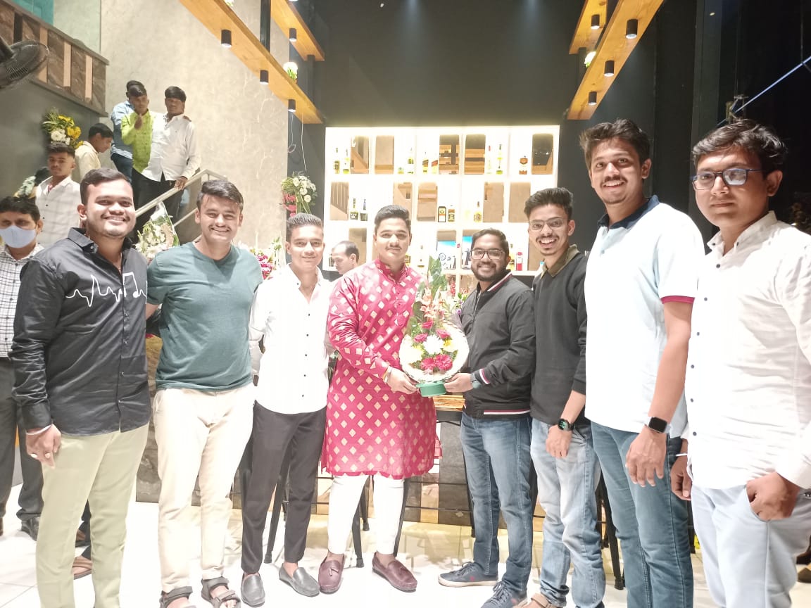 iDigambarPawar's tweet photo. Congratulations &amp; Best wishes @Vishalkanse11 for your new start up....!!! https://t.co/xUr410cEFZ