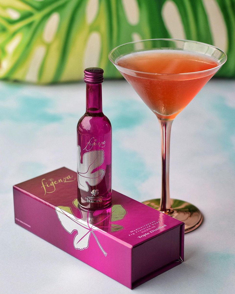 Spending Sunday watching Sex &amp; The City re-runs and channeling our inner Carrie with this Fig Cosmo. 🍸💜#Figenza 

(Via IG: <a href="/jjanka/">Janis Janpeters</a>)