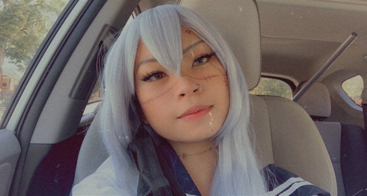 StruggleMeg's tweet photo. Anime con was so fun 😮‍💨 alrdy planning my next cosplay @Brown_Boy_Austy https://t.co/8uVleWawPx