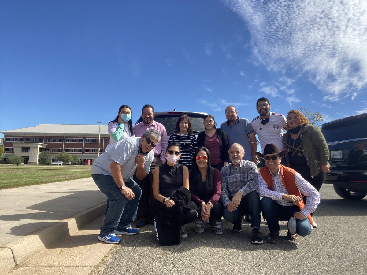 ConsulmexNUO's tweet photo. Concluimos de manera exitosa nuestro Consulado Móvil en Bossier City LA 🇲🇽
#Atendiendoalacomunidad #documentacionConsular #consuladosmoviles https://t.co/J3huAJXnlm