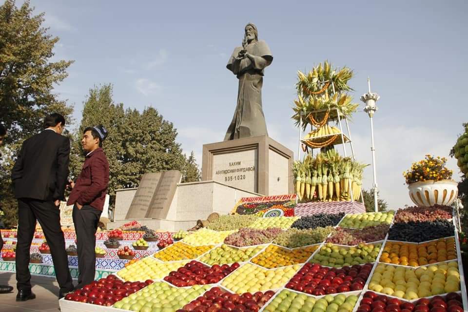 Celebration of ancient Iranian holiday Mehrgan in Dushanbe #Tajikistan #autumnholiday
Monument of Ferdowsi, a Persian poet 
Photo: Asia +
