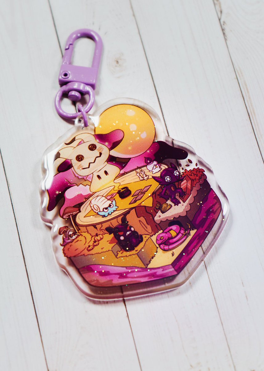 FrostedCaribou's tweet photo. ✨ Giveaway Time! ✨

I had a few left over keychains from our Patreon this month so let's do a giveaway!

Anyone who likes / retweets this will be entered to win.

Includes:
- Artwork Postcard
- Keychain
- 2 Custom stickers by @jojosstitches 

Happy Spooky Season!! 👻✨🎃 https://t.co/uHih07MVZq