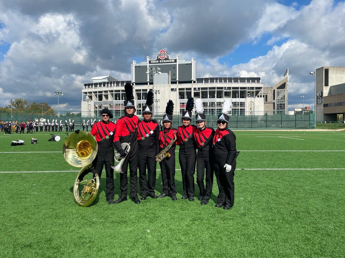 lhsmband's tweet photo. Had a great performance at THE Ohio State University Saturday for the Buckeye Inventional. The band received an overall score of a 2. Also, shout out to @MGBrowning9 for coming out to support the band! #prideoflondon 😎 https://t.co/hnvdkWtaEf
