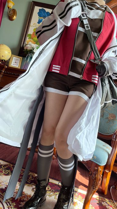 コスプレイヤー莳子(Valoran伏伏)のTwitter画像39