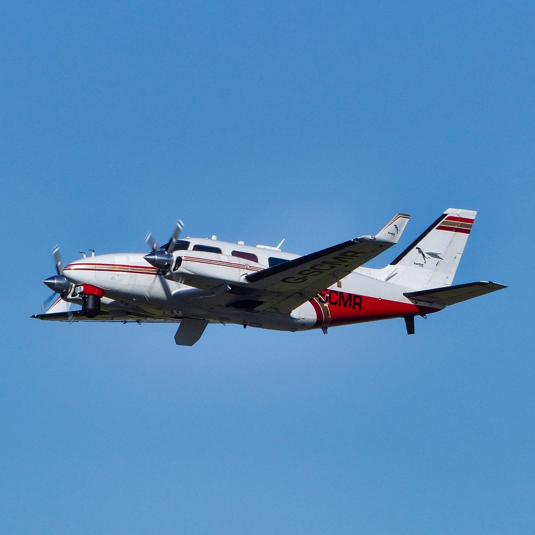 Michaelflying28's tweet photo. 2Excel Aviation Piper PA-31-310 Navajo G-SCMR departing Doncaster Airport 3.10.21.

#2excel #2excelaviation #piper #piperaircraft #piperpa #piperlovers #navajo #pipernavajo #pa31 #pa31navajo #piperpa31 https://t.co/JmyeTHaOJb