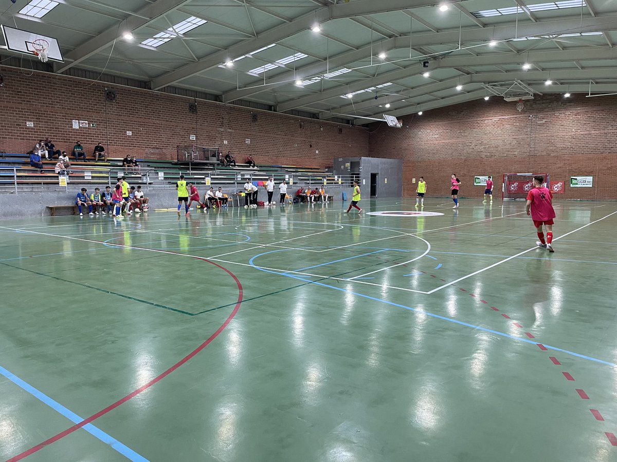 Gracias al @ayuntamientodelibrilla por cedernos las Instagram para entrenar las Selecciones de Fútbol Sala de la @ffrm_es 👏🏼👏🏼👏🏼👏🏼🔝🇪🇸