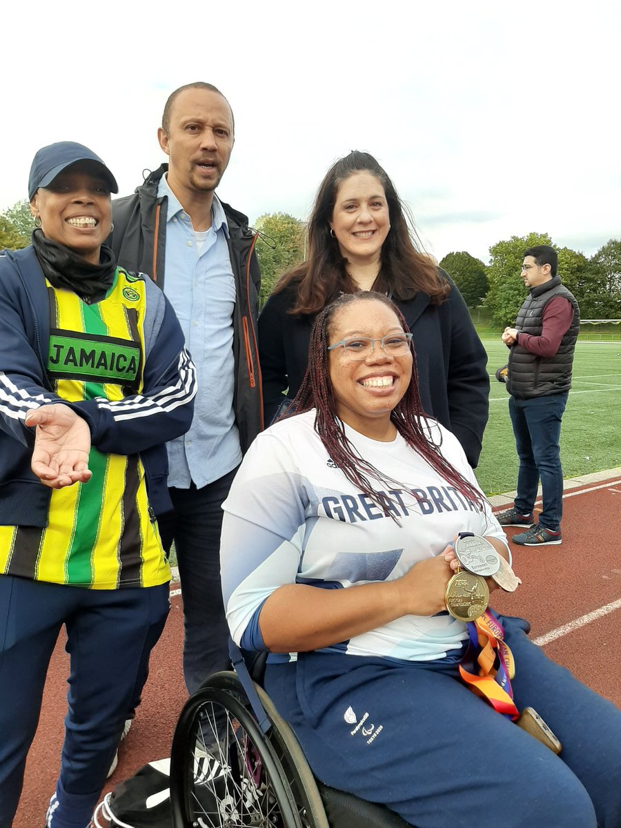 Mike Hakata tweet media