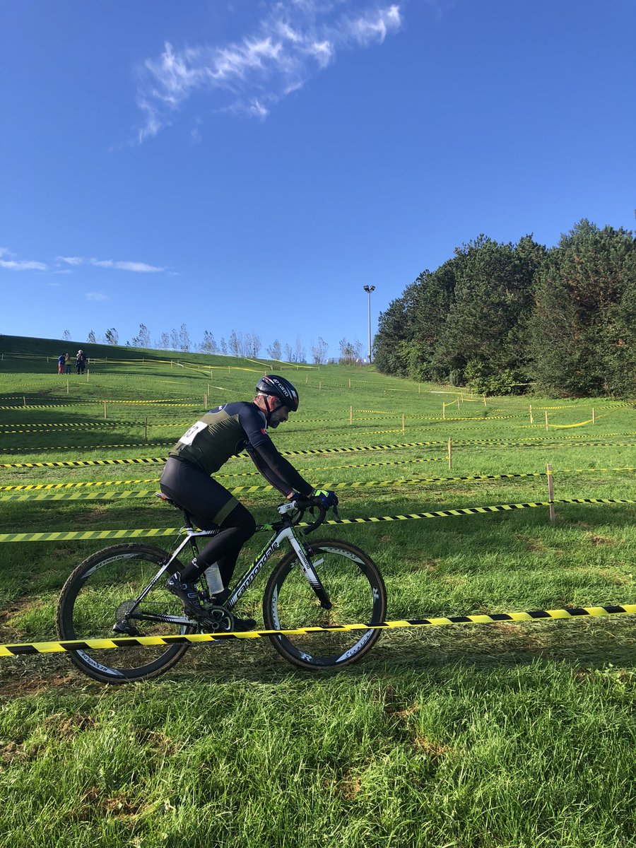ontariocycling's tweet photo. Master 3 men on course at TOCX! #ocacx π΄ββοΈ https://t.co/xiWZSYPUX7