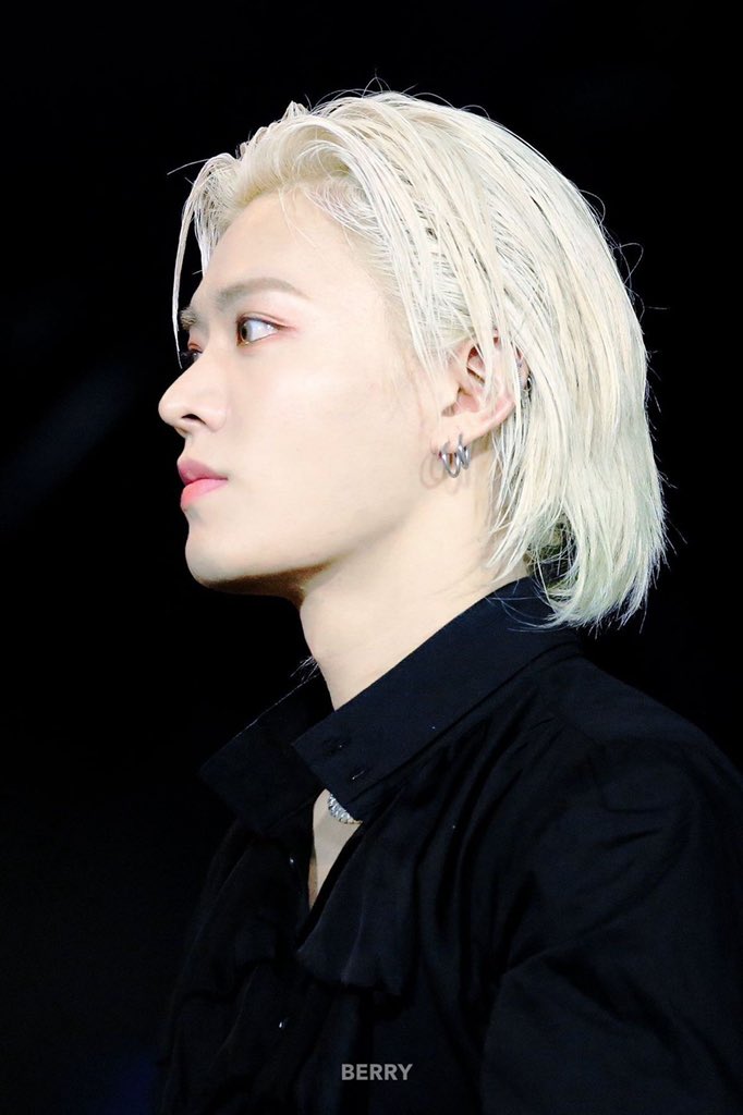 ที่บอกว่าลุคภายนอกยูตะเหมือนสลิธีรินคือลุคนี้เลย นึกถึงลูเซียส มัลฟอย