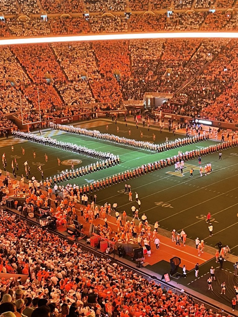 RockyTopPapa's tweet photo. This right here damn near got me a little misty eyed. https://t.co/P1Jbpxbg7R