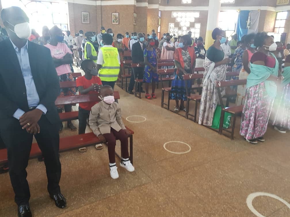 ndera_sector's tweet photo. None @CityofKigali @Gasabo_District mu umurenge wa #Ndera hakozwe ubugenzuzi mu nsengero zemerewe gukora harebwa ko amabwiriza yo kwirinda #Covid19 yubahirizwa #OperationOneStop @RwandaLocalGov @gatjmv  @dusengiyumvas  @PudenceR  @umwigemepo  @ngangare1  @RBCRwanda @RwandaHealth https://t.co/wUhKbYK7cl
