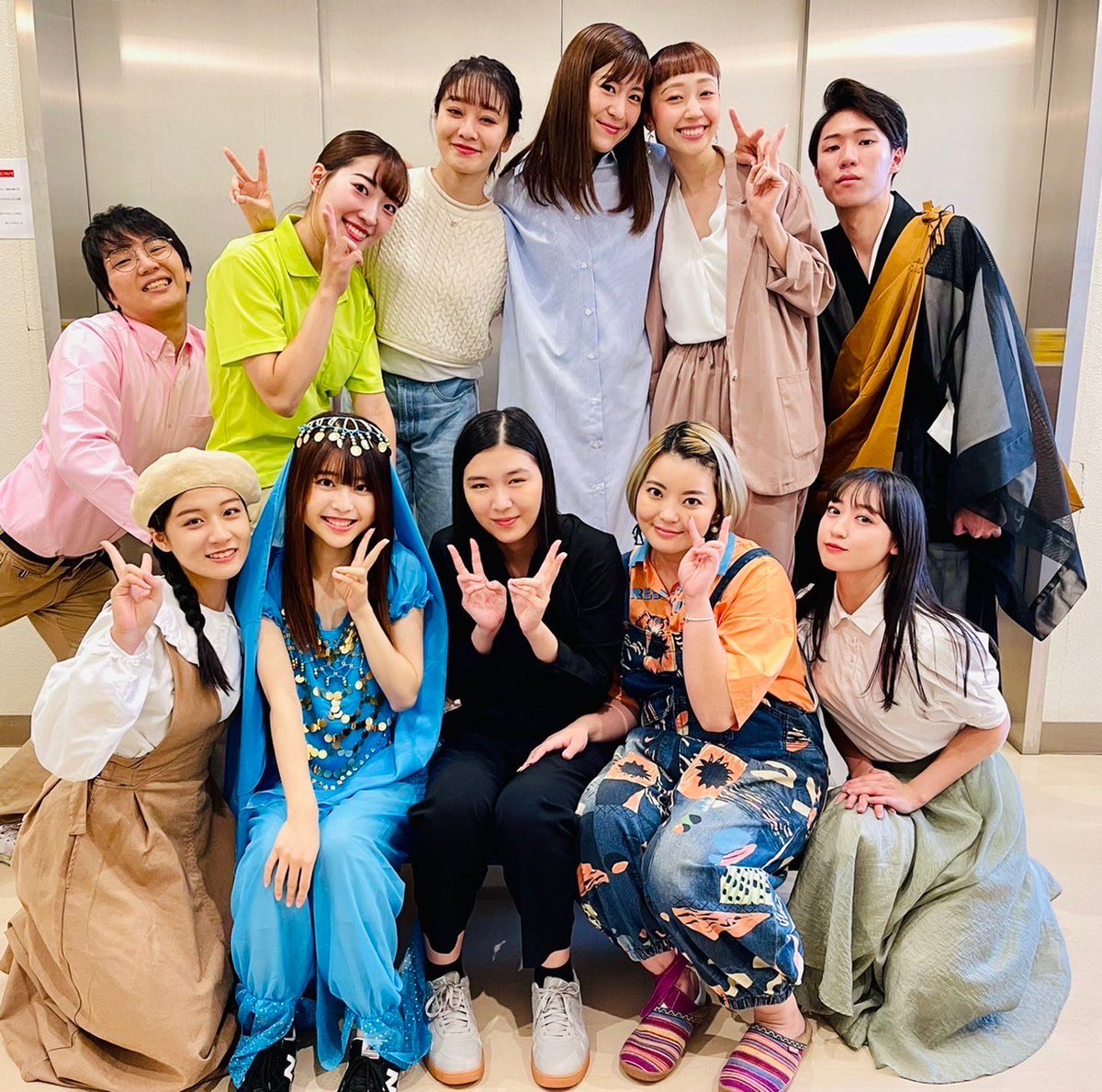 rina_matsu_navy's tweet photo. ココドア旗揚げ公演『青い扉』
本当にありがとうございました！！
美沙を演じて、限界を考えましたが
難しかった〜〜〜
4日間、美沙と生きてくださって
ありがとうございました！

遠方から来てくださったり、配信も、、幸せでした。

また明日からがんばろう！
実家に一旦帰ろう！

#ココドア
#青い扉 https://t.co/XuHFrZ5QW3