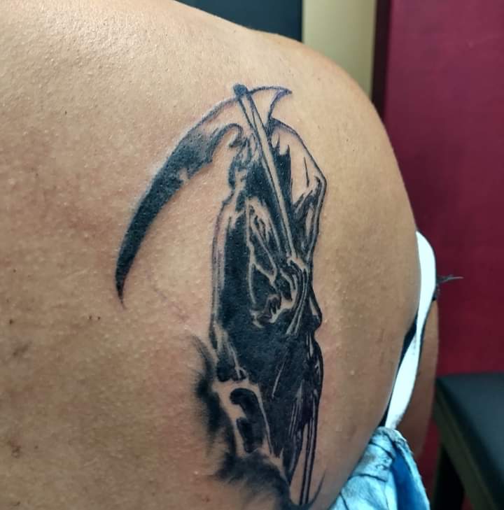 acerogabys's tweet photo. Solo espero que mi santa muerte no castigue por tanta puta maldad que traigo en mí, https://t.co/WDN2XQWSmj