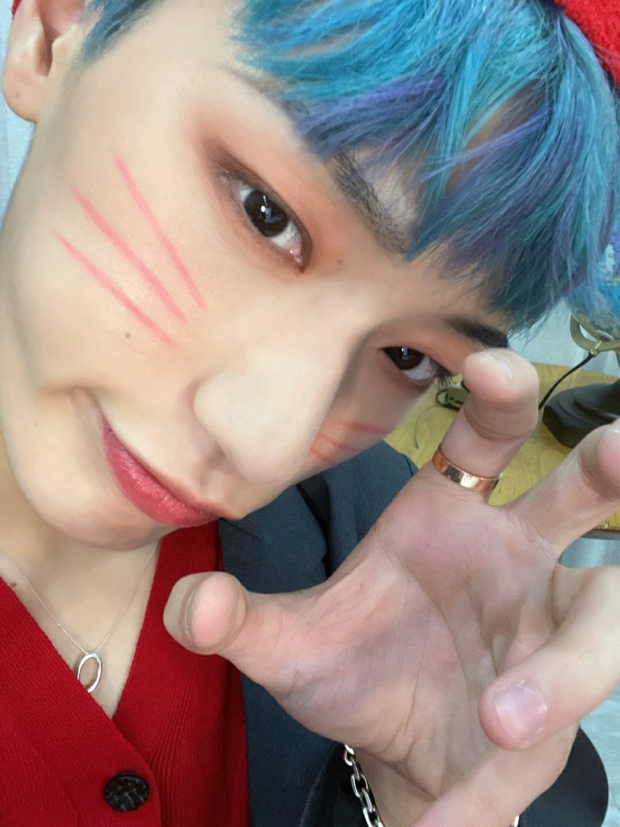 catchxding's tweet image. 아 진짜 모기물린 곳 긁으면 시원한지 궁금하다..
십자모양은 찍을수있는지도