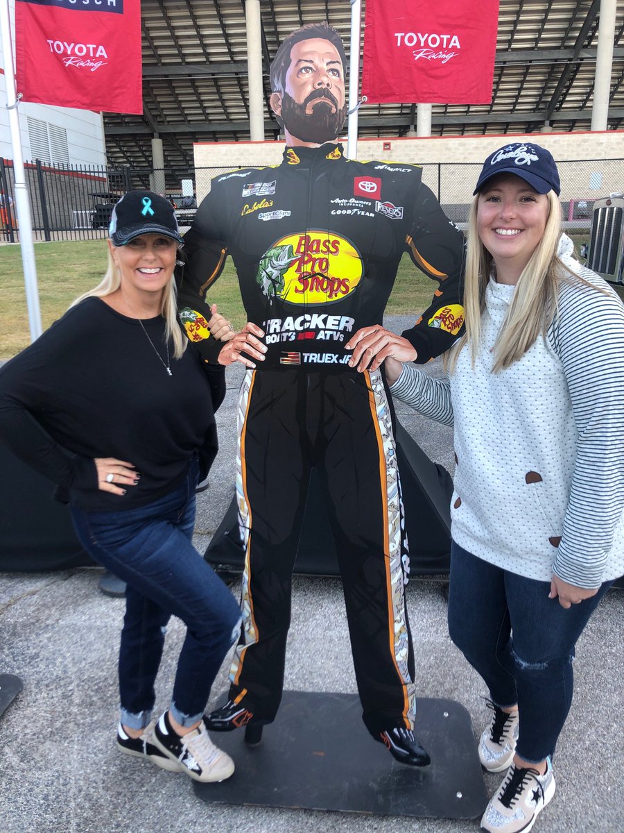 ⁦⁦At ⁦<a href="/TXMotorSpeedway/">Texas Motor Speedway</a>⁩ pulling for ⁦<a href="/MartinTruex_Jr/">Martin Truex Jr.</a>⁩ today and supporting our buddy ⁦<a href="/SherryPollex/">Sherry Pollex</a>⁩ ⁦<a href="/TLAlexander60/">Terry Alexander</a>⁩ ⁦<a href="/MTJFoundation/">MTJFoundation</a>⁩ #sherrystrong #truex19