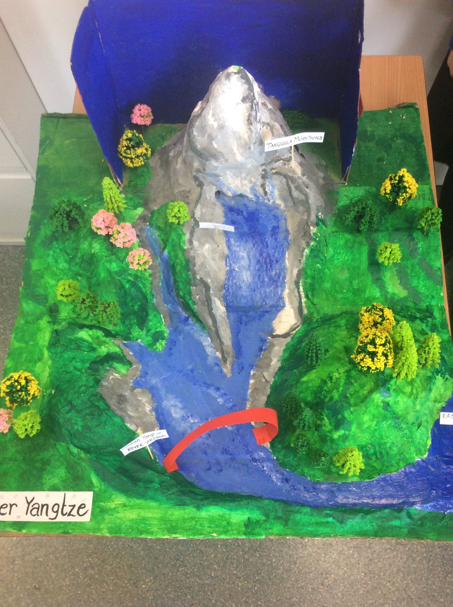 WycHighGeog's tweet photo. Outstanding models in 7C to support their ‘Our World’ Presentations last week 🌍 Very creative designs, well done! https://t.co/sn9vjC7WKm