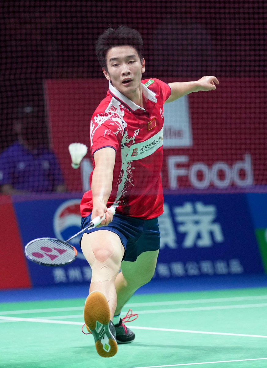 STsportsdesk's tweet photo. The #ThomasCup2020 returns to Indonesia after 19 long years - Jonatan Christie beats #China's Li Shifeng 21-14, 18-21, 21-14 for 3-0 sweep #INABadminton #TUC2020 #bwfmedia https://t.co/2WmqFtjbJO
