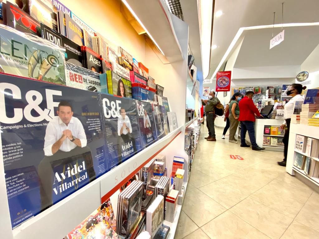 avidelvg's tweet image. Agradezco a @CE_Mexico la oportunidad de honrarme con su portada este mes de octubre, donde compartí el sistema #InmersiónTotal que implementamos desde #AVG21 para obtener triunfos electorales.🗳🏆✅

Mi agradecimiento también a @solosanborns , #CityMarket y #WalmartExpress.