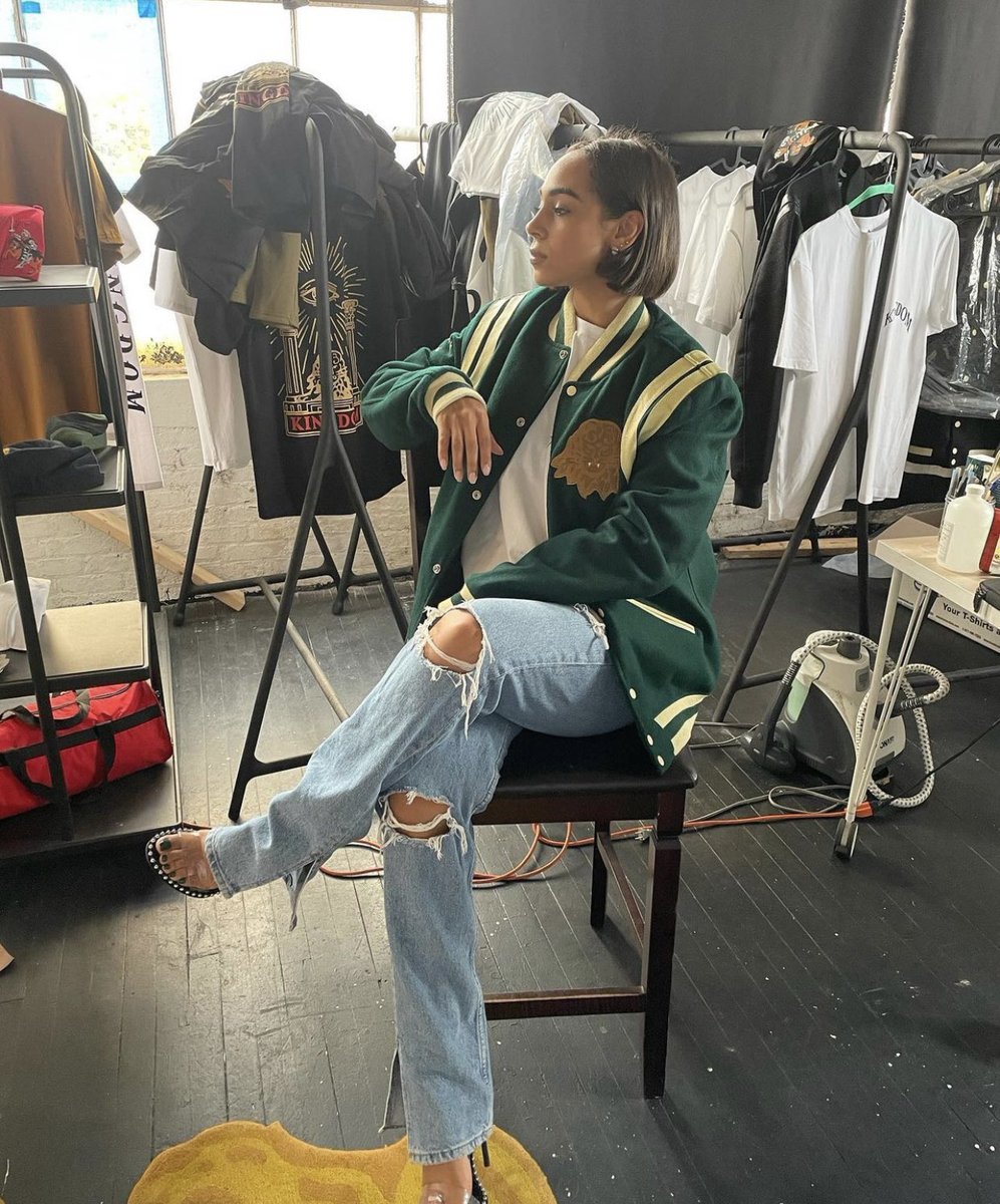 Kingdom Of Royal tweet media